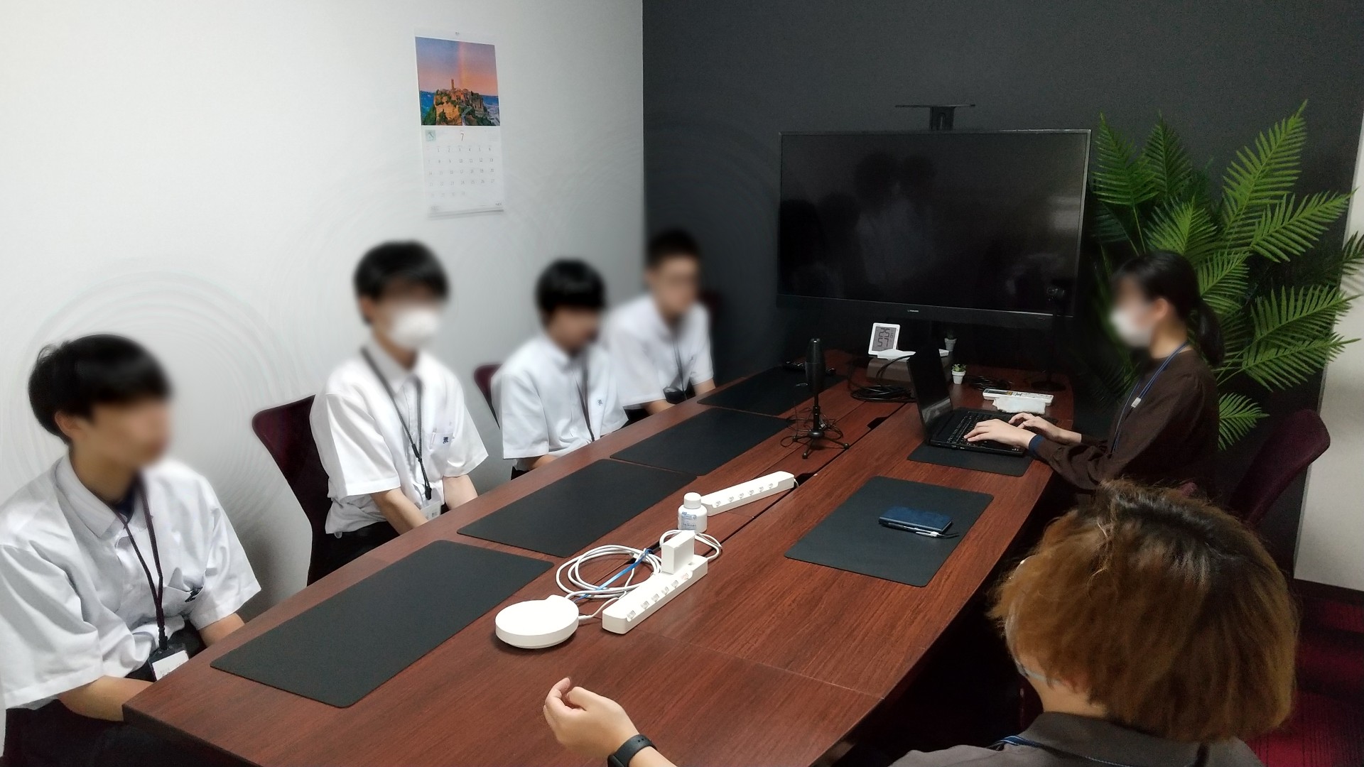座談会